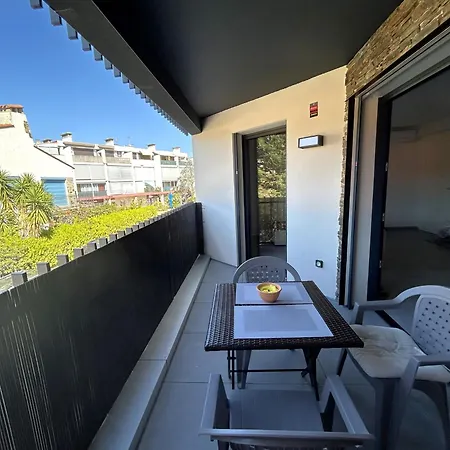 Climatisé Proche Avec Parking - Fr-1-837-43 Appartement *
